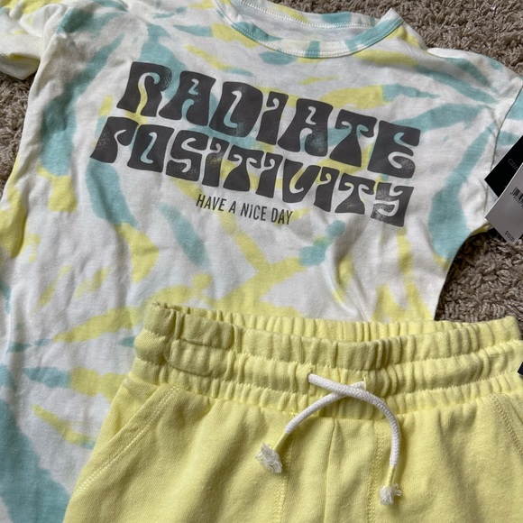 Tie Dye Set - Picture 2 of 3